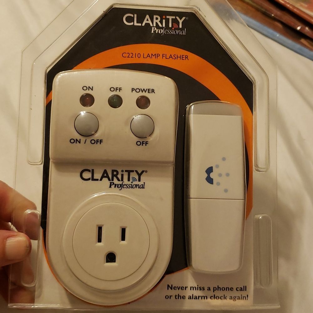 Lamp flasher for hearing impaired